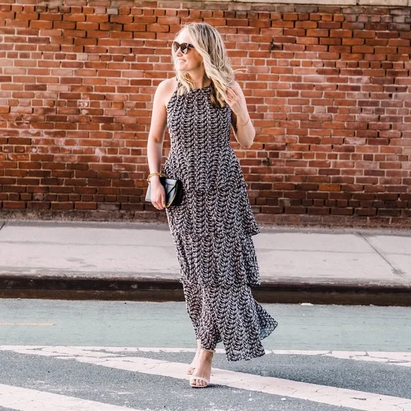 👉🏼LIKE NEW👈🏼 Tommy Hilfiger Tiered Embroidered Maxi Dress - Picture 3 of 8